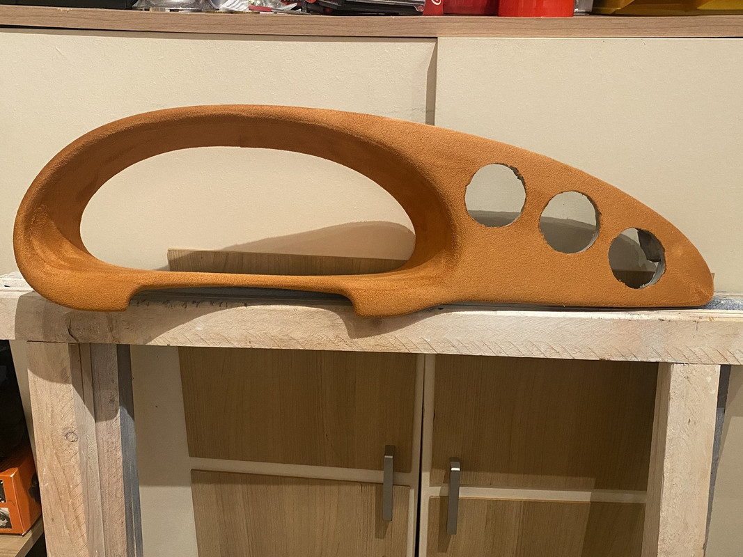 EBE027BE-2A04-49F3-A7E7-611F0856FCB3