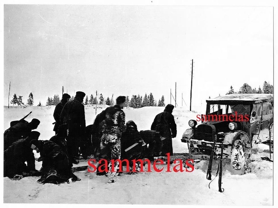 Luftwaffe Kübelwagen PKW Winterkampf Bergung