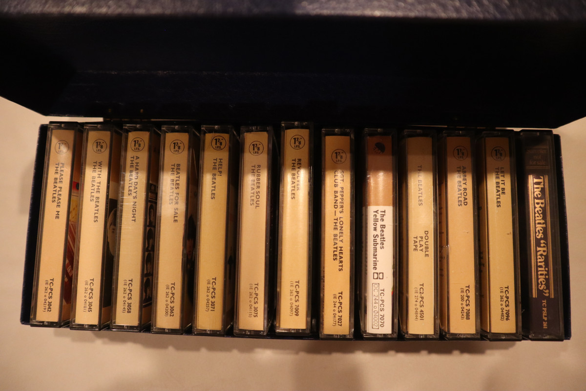 Beatles Cassette BC13 collection box (2)