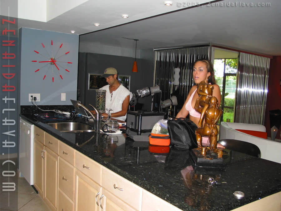 [Image: zenaida-behindscenes1-039.jpg]