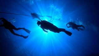 ocean-diving-master-scuba-diver.jpg