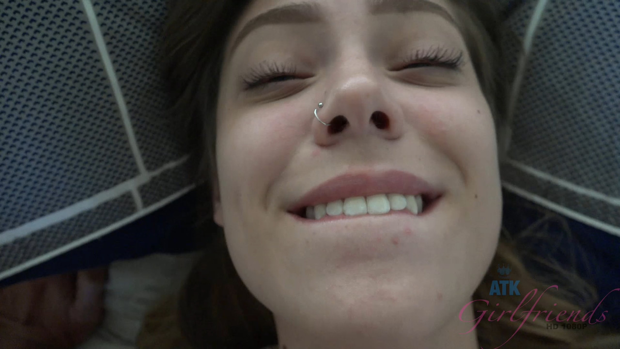 @v3ryC - 47KG!rlfr!3nd$ - 103119HD.mp4_snapshot_47.26.810