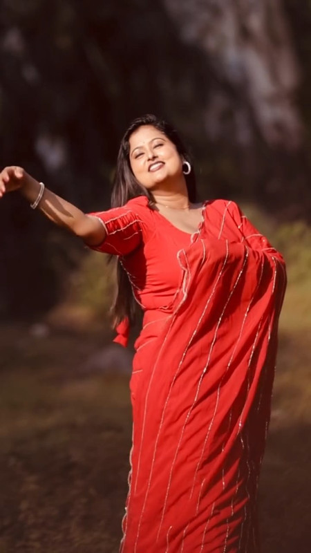 anisha sexy navel in red saree mp4 snapshot 00 15 473