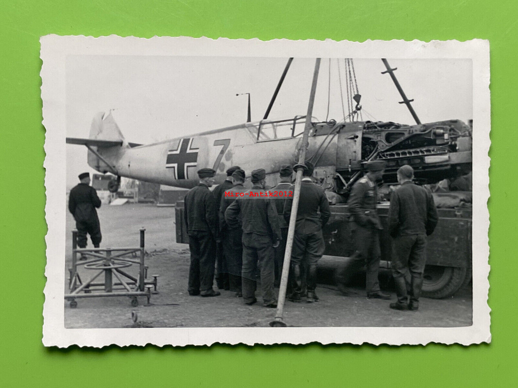Foto aus Nachlass Pilot Hans Tilly, Messerschmitt Bf 109 Nummer 7 (N)50833