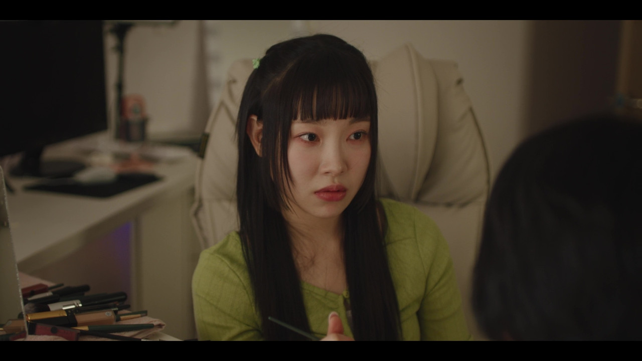 vlcsnap-2024-11-06-18h27m50s551