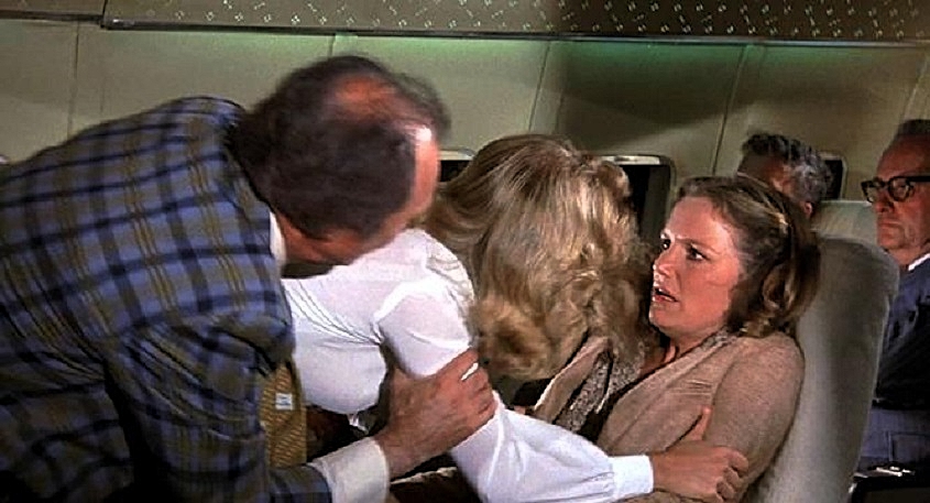 LEE-BRYANT-AIRPLANE-1-FOTOR.jpg