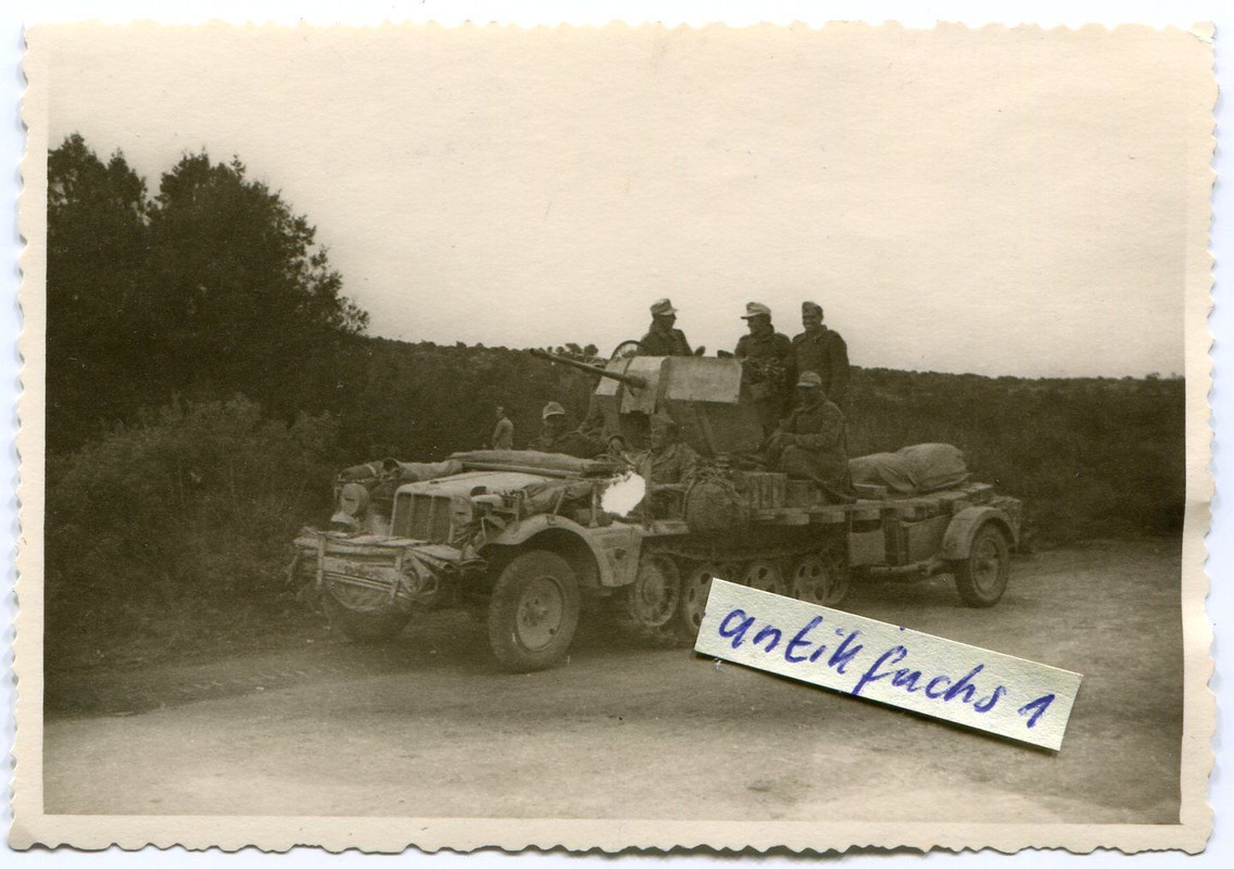 Halbkette mit Flak-Geschütz Aufbau des Afrikakor