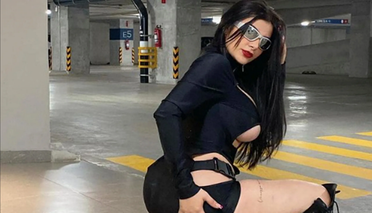 Karely Ruiz enloquece con tremendo video bailando twerk