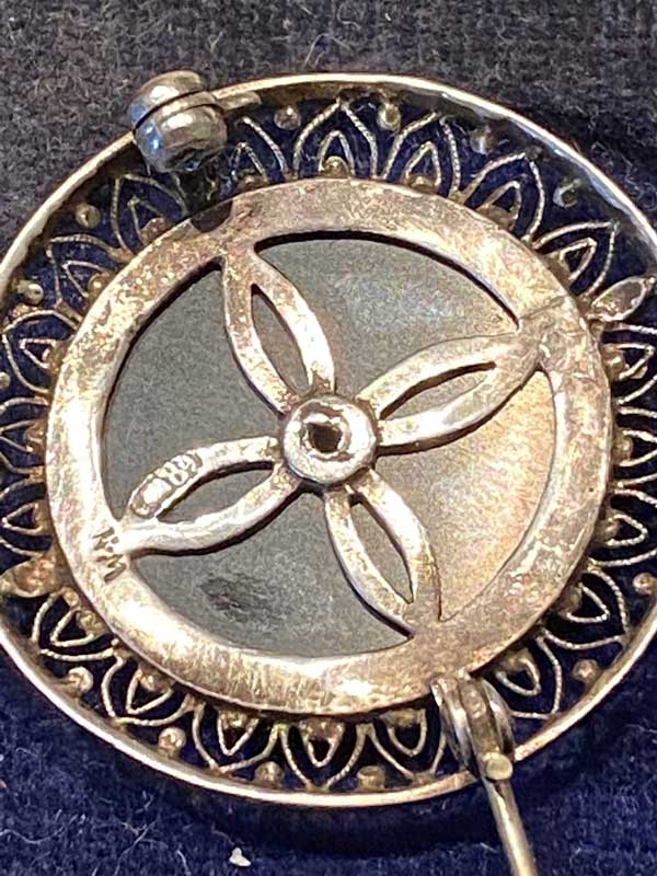 Russian Brooch Reverse (small)