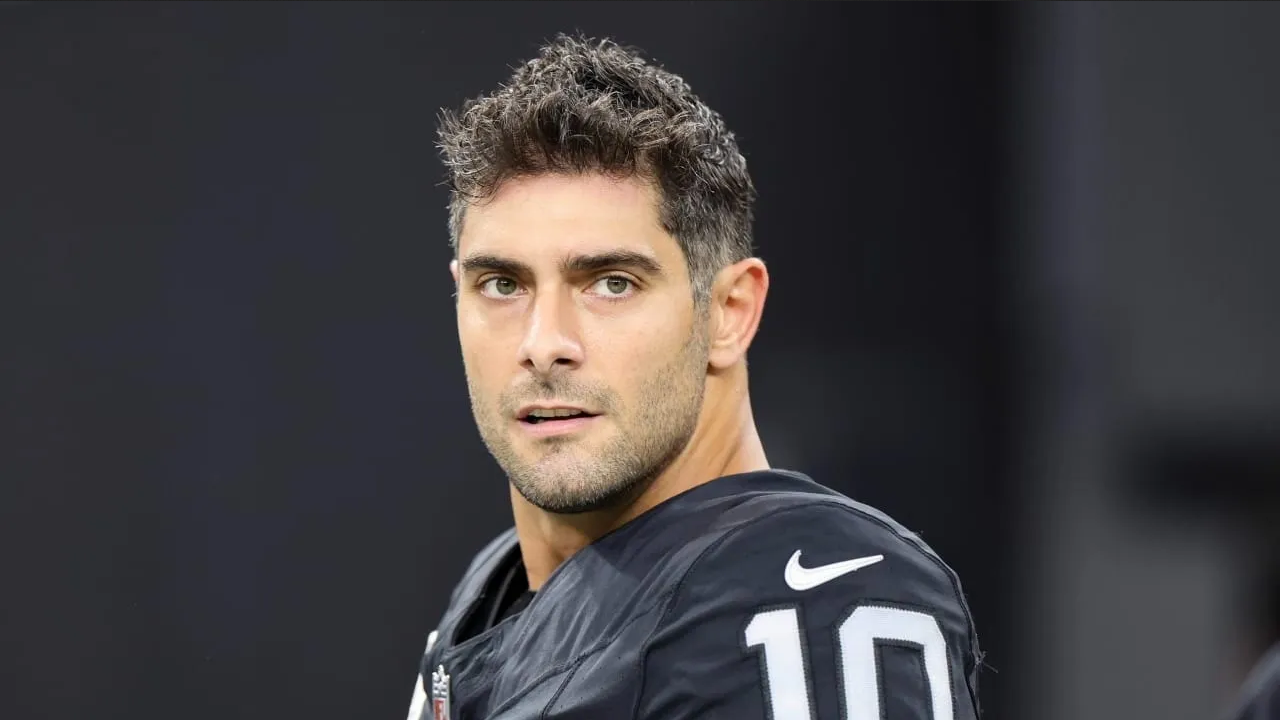 Jimmy Garoppolo a la banca; O'Conell será el nuevo QB titular de los Raiders