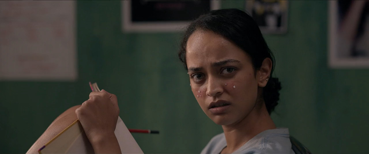 Bad Girl 2025 WebRip [Hindi + Tamil + Telugu + Malayalam + Kannada] 480p 720p ESub Screenshot