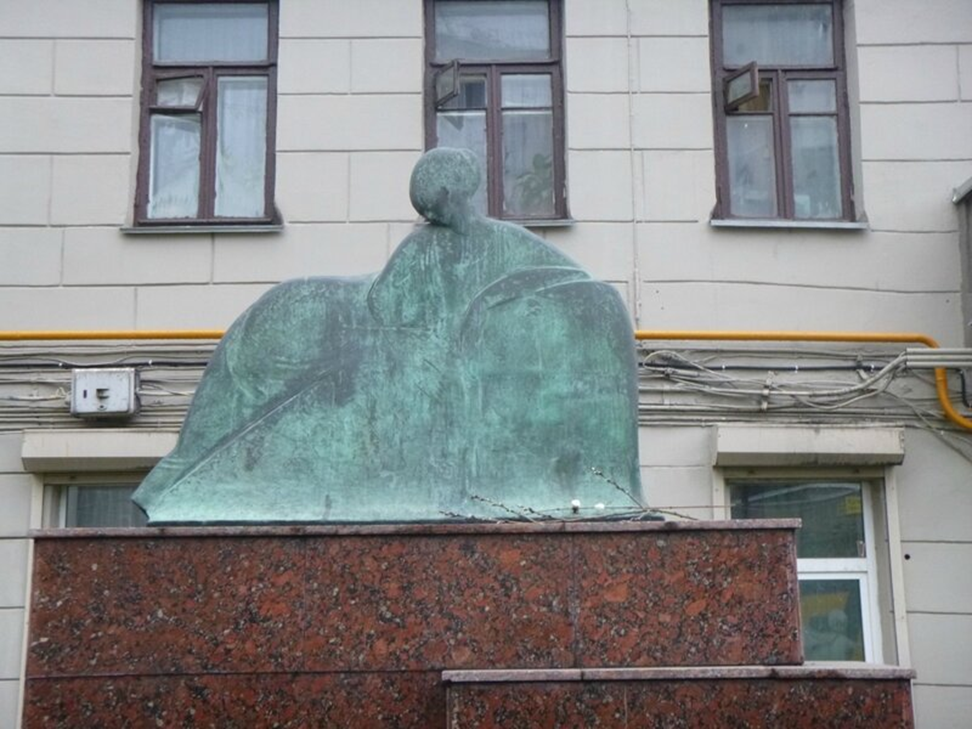 scale-1200