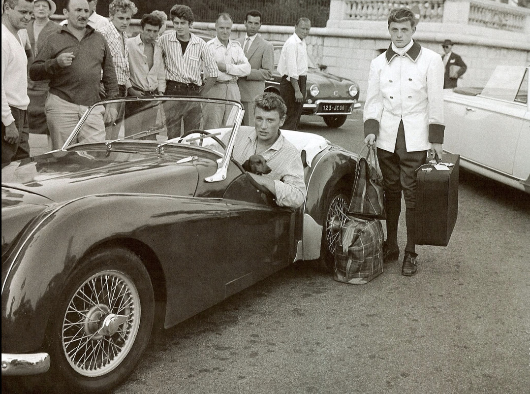 4EBF2EC4-F59A-44EA-A4E8-F915C17DA6B4