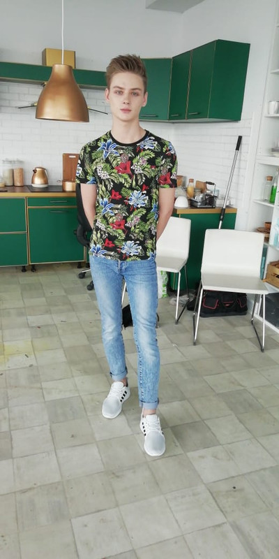 D05D9A77-D16A-48ED-93E7-22D81B6E42EA