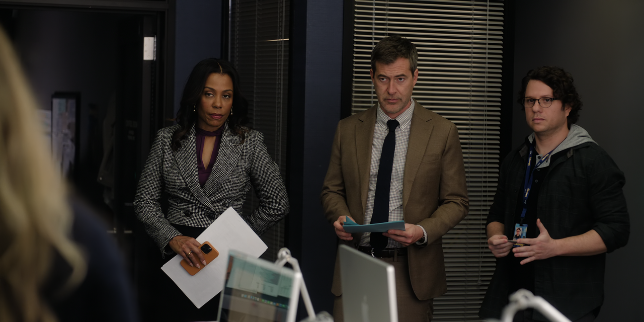 The.Morning.Show.S03E08.DNF.2160p.10bit.ATVP.WEB-DL.DDP5.1.HEVC-Vyndros.mkv_snapshot_05.01_[2023.11.