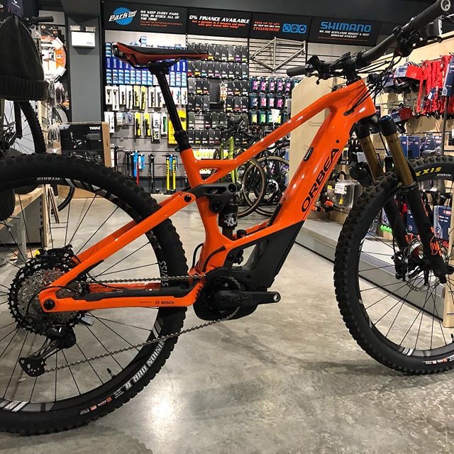 F091190A-C63E-4B67-BDD1-FADB00CD20E1