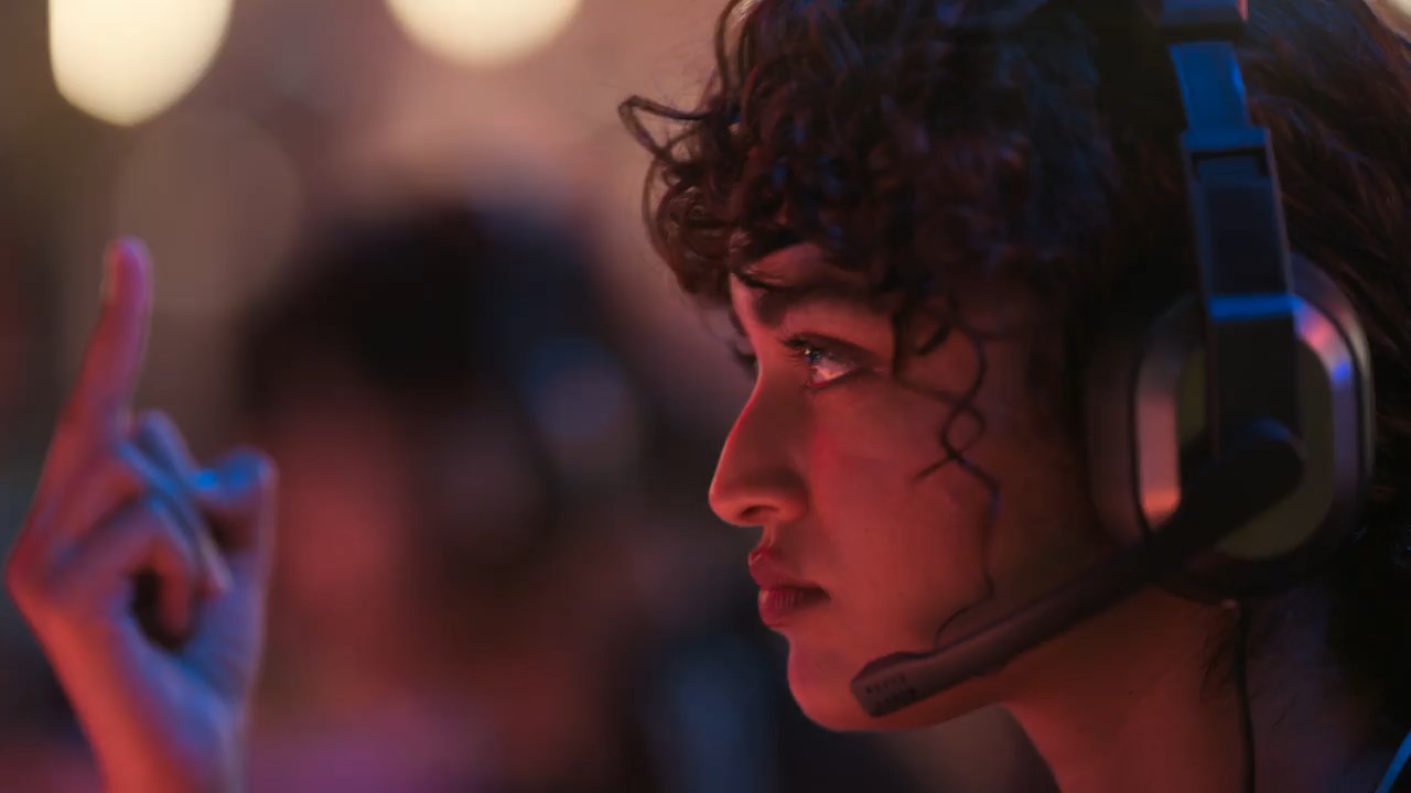 Gamerlog (2025) Season 1 [Hindi] WebRip 480p 720p ESub - Complete Screenshot