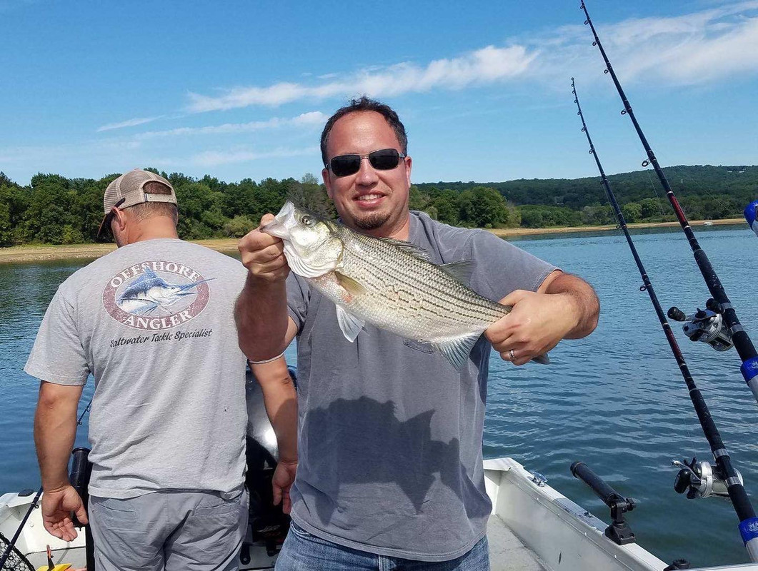 01AC7BBD-3B8F-4E6D-8D89-C1C45CCB3781