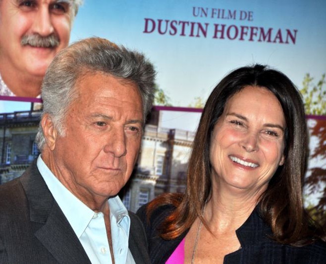    Dustin Hoffman med smarte, Kone Lisa Hoffman 