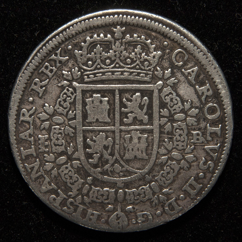 8 reales Carlos II. Segovia 1687. Tipo María. PAS7099