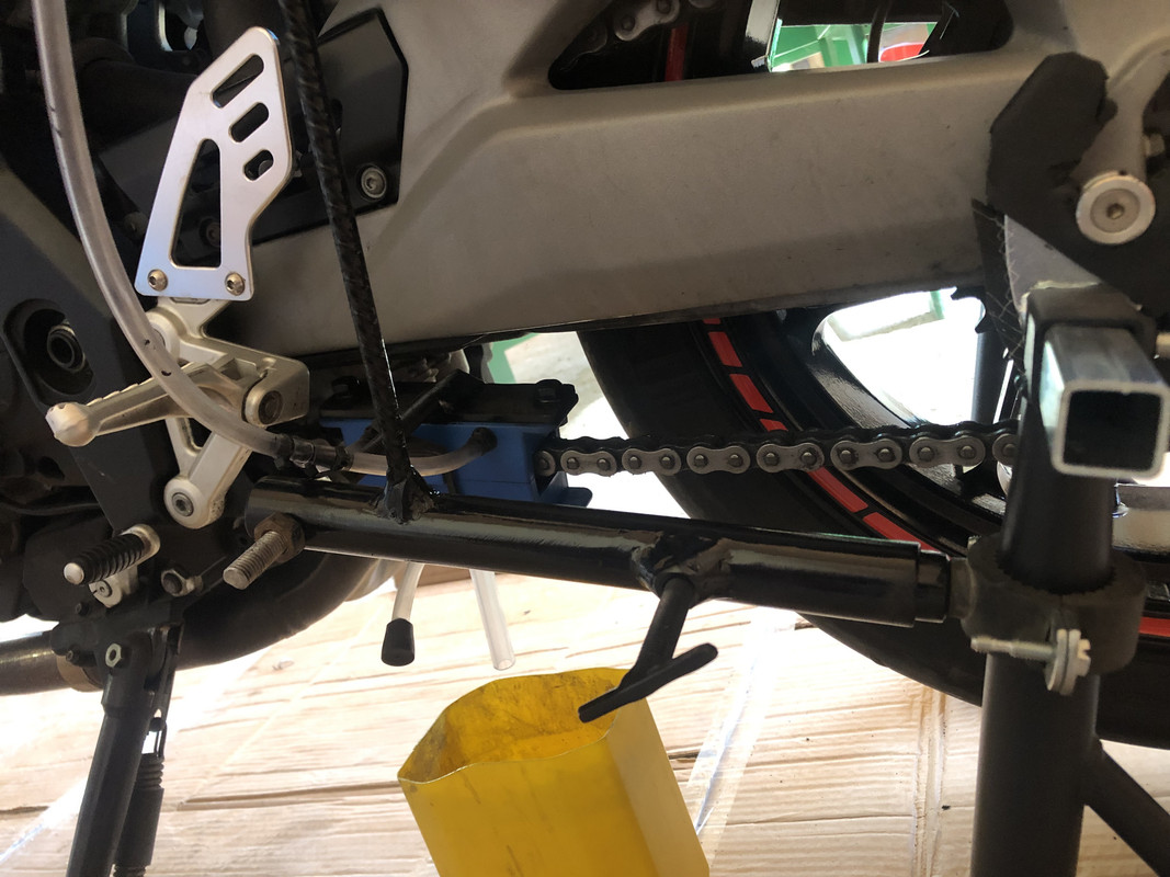 5C06B361-3040-4043-A9A1-DD5175681178