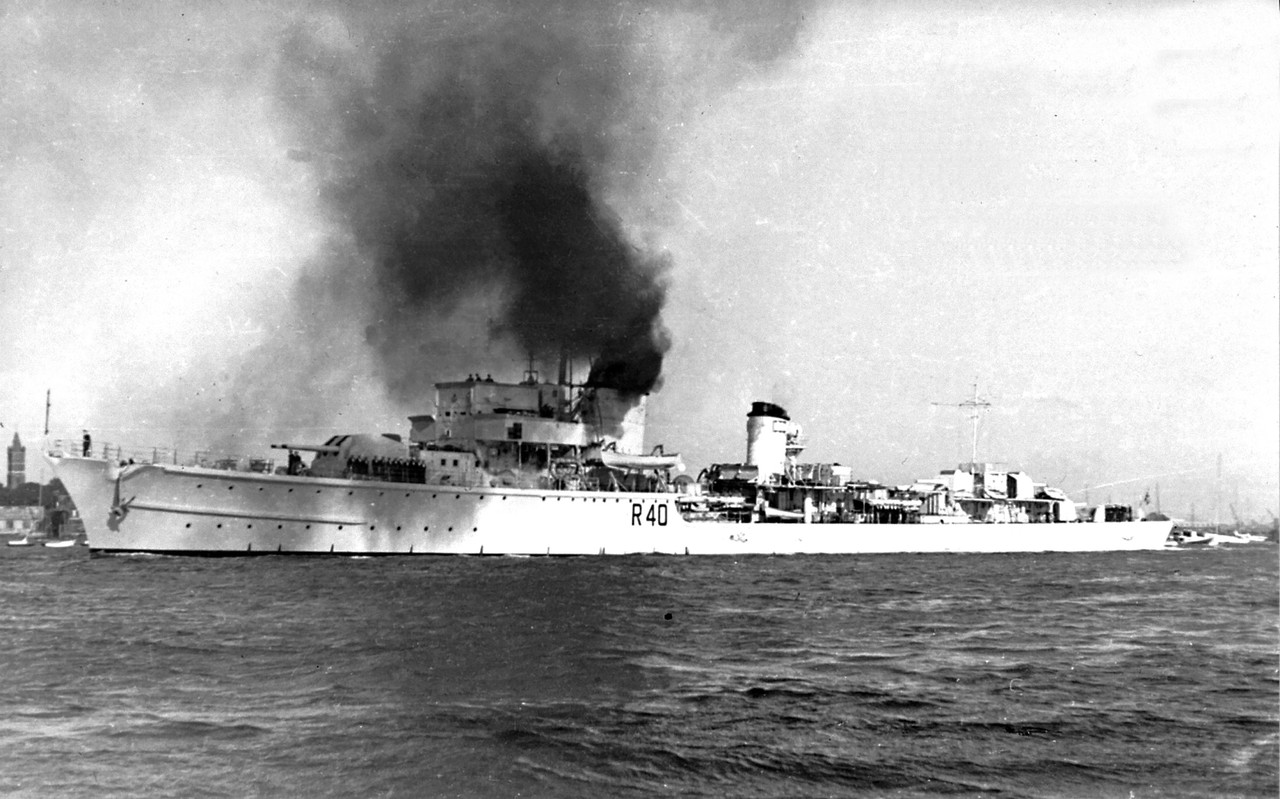 HMS Nonsuch (R.40)-1