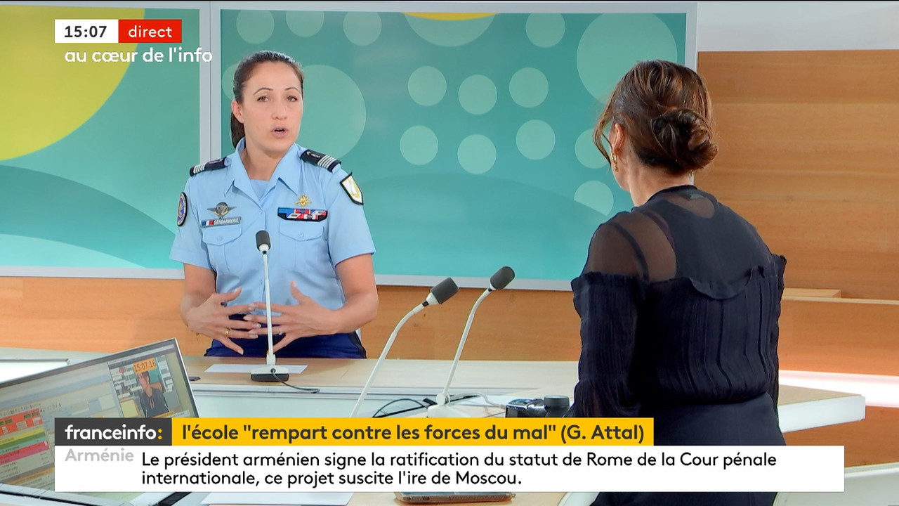Au cœur de l'info week-end (Franceinfo)_2023_10_14_13_24_95.ts_snapshot_00.43.50.235