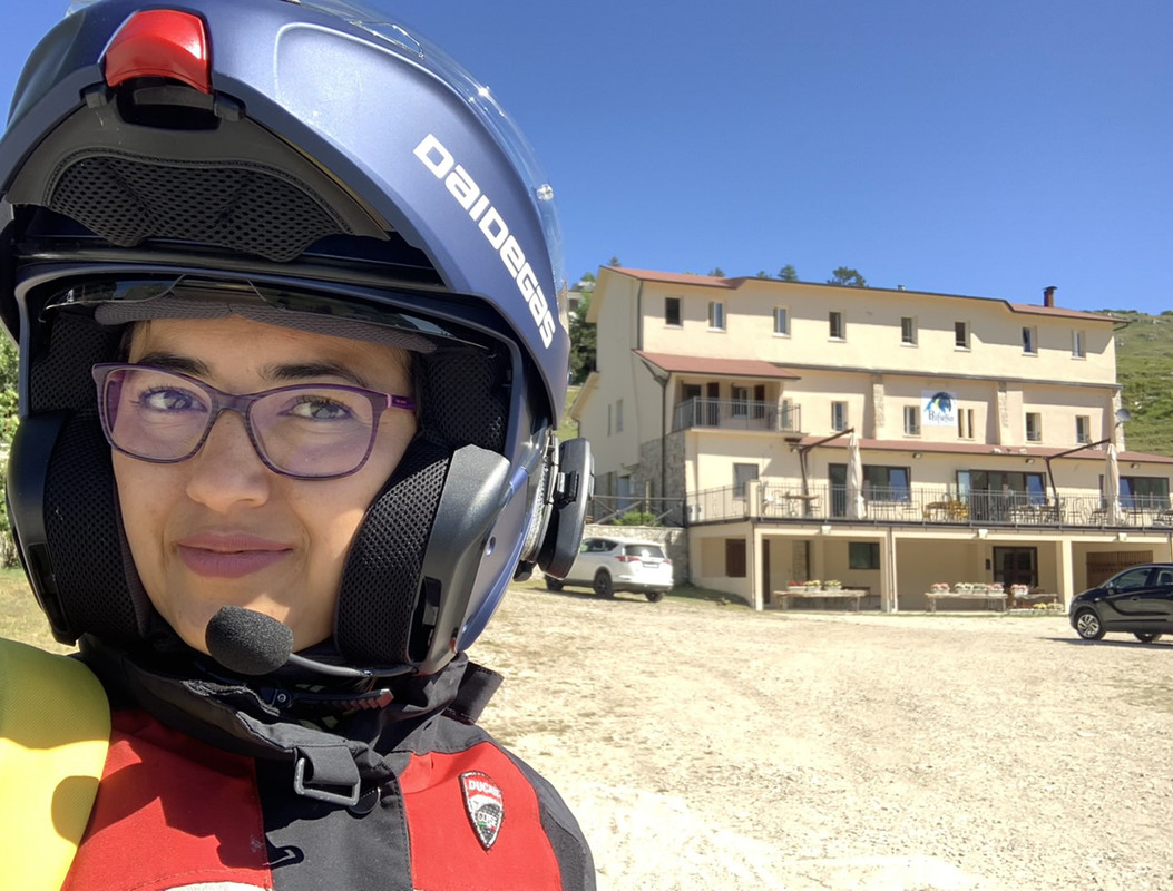 BA1A9B6E-2F66-4B53-890D-4083768AEE45