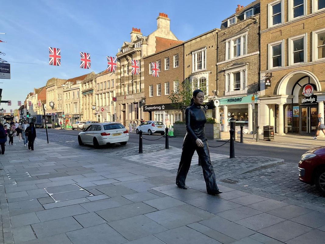 Пёстрая лента. Путешествие по сельским дорогам Англии в мае 2025 г.