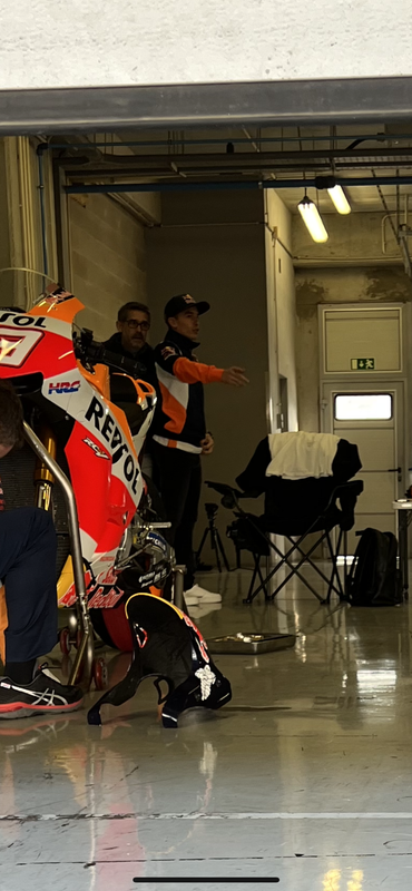 3EFA6D44-598D-4DC9-9D7C-68FDFAC06048