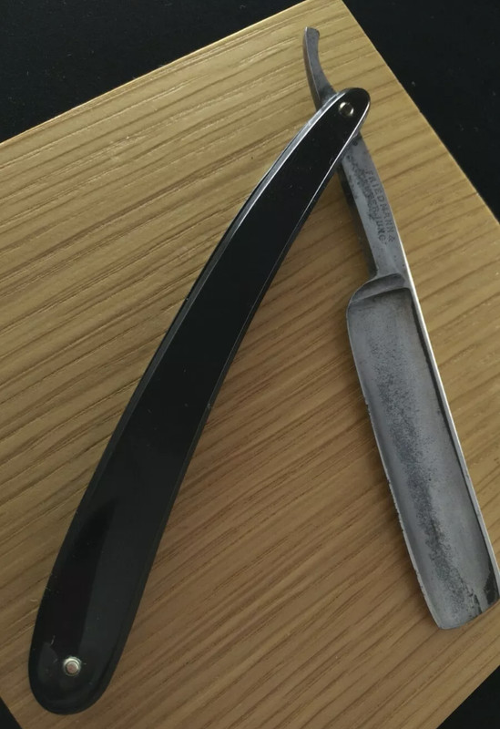 E744E1D2-8F3E-4F17-A33B-781C39B33FDF