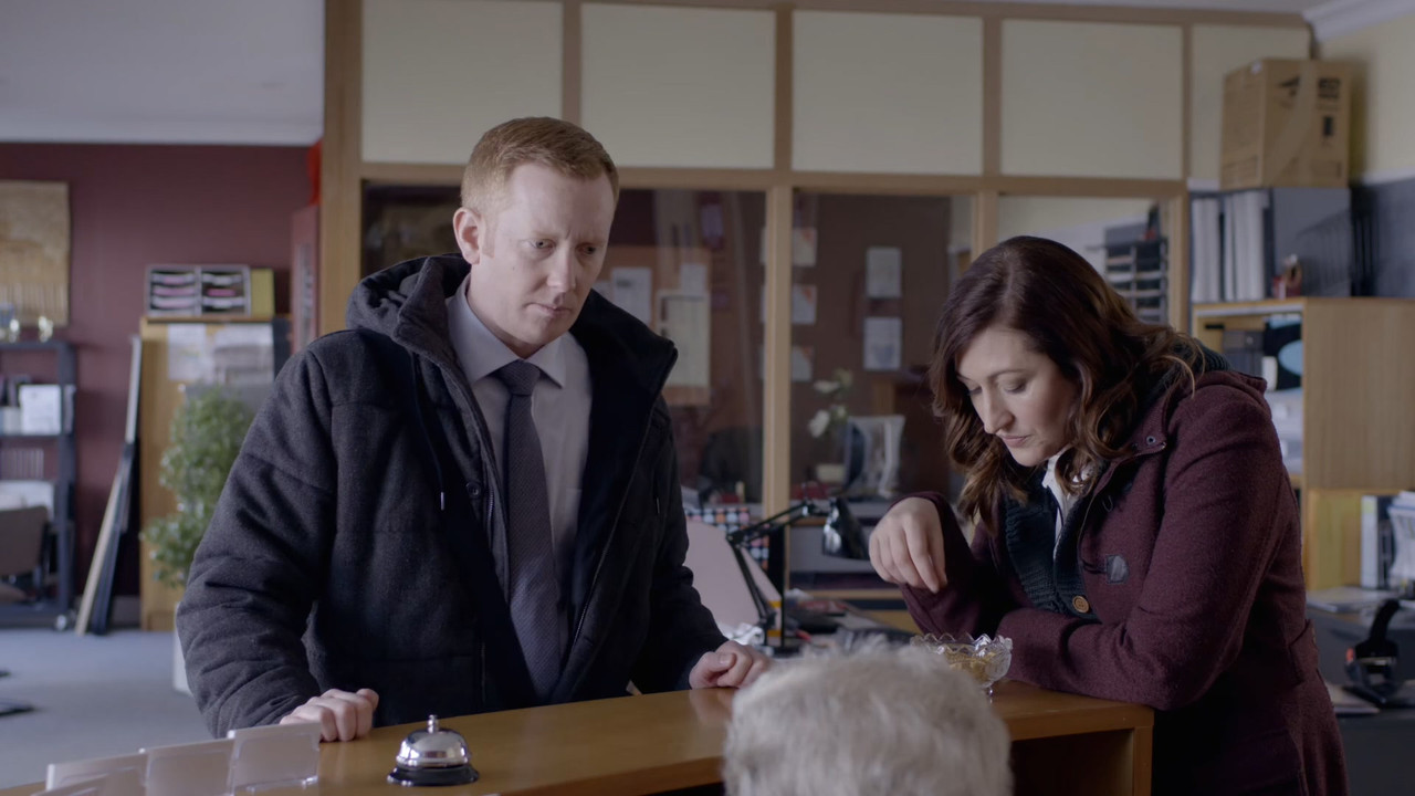 Rosehaven (2016) Season 2 S02 (1080p AMZN WEB-DL x265 HEVC 10bit EAC3 2.0 MONOLITH) [QxR]