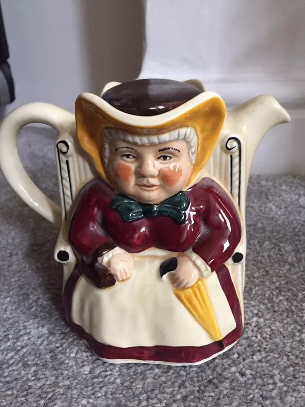 teapot-darby-joan.webp