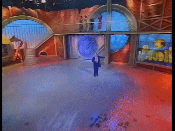 https://i.postimg.cc/gjMYStQ6/3.gif