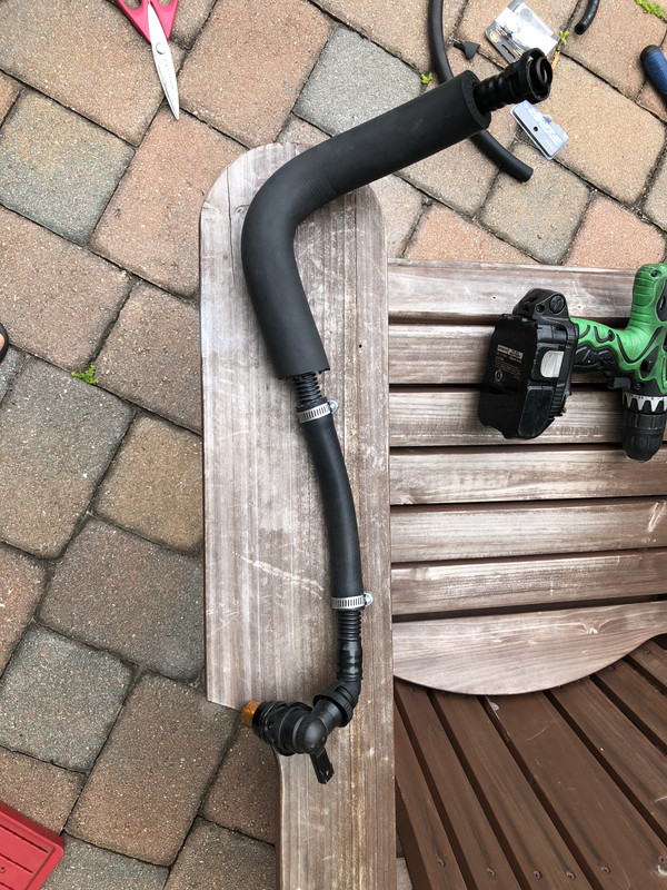 C3F90CD8-EDD0-4F3A-87BD-106E92E9D28F