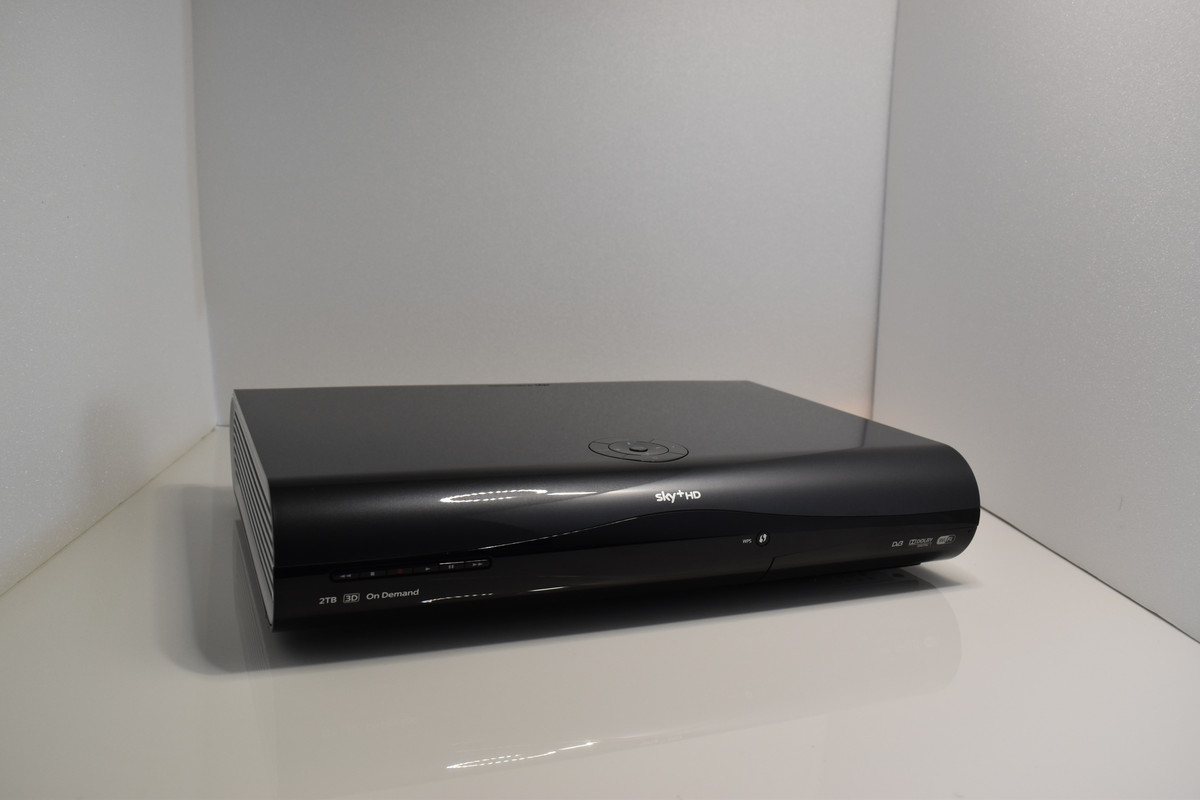 1200px-Antu-insert-image-svg