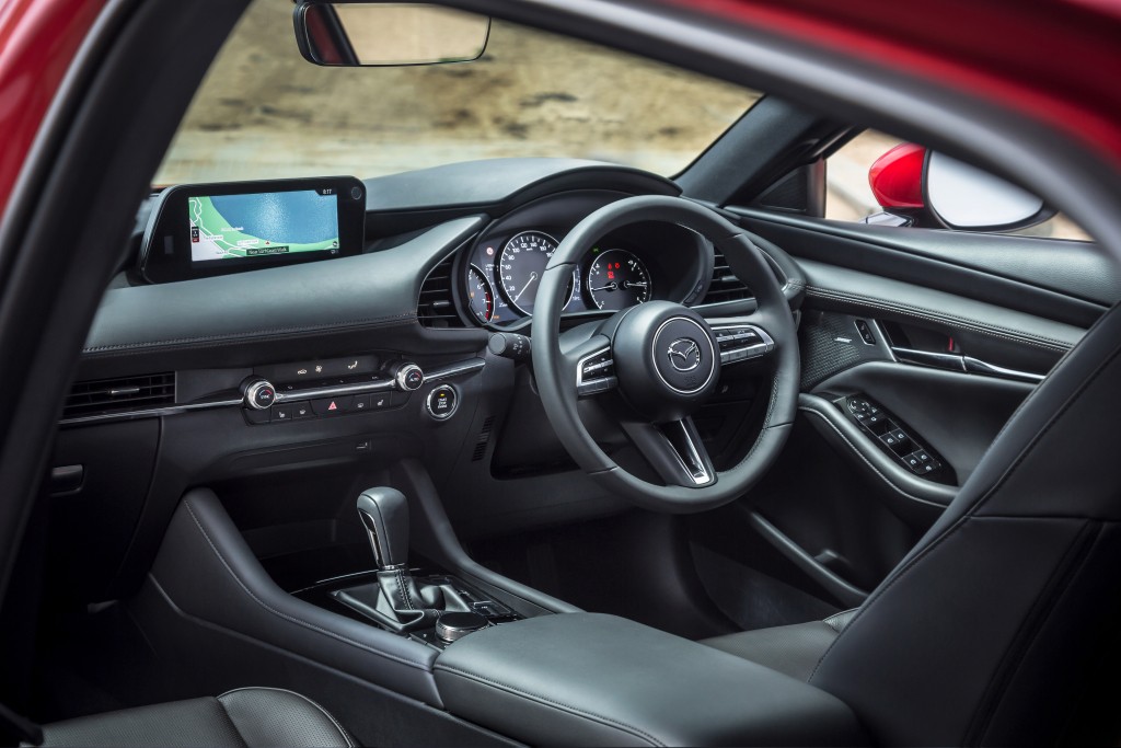 2019 Mazda3 SkyActiv-X (13)