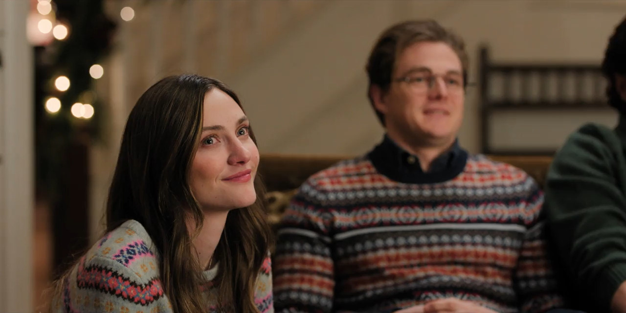 A Merry Little Ex-Mas 2025 WebRip [Hindi + Tamil + Telugu + English] 480p 720p ESub Screenshot