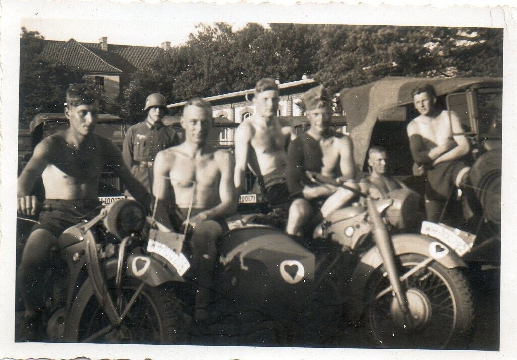 320. ID Infanterie Division Westfront Kradschützen BMW Motorrad Beiwagen Kfz