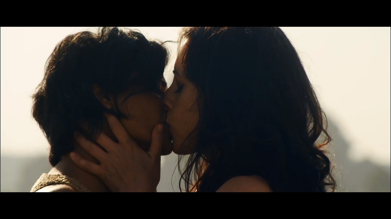 Unfreedom hot scenes_1080p.00_02_45_13.Still011