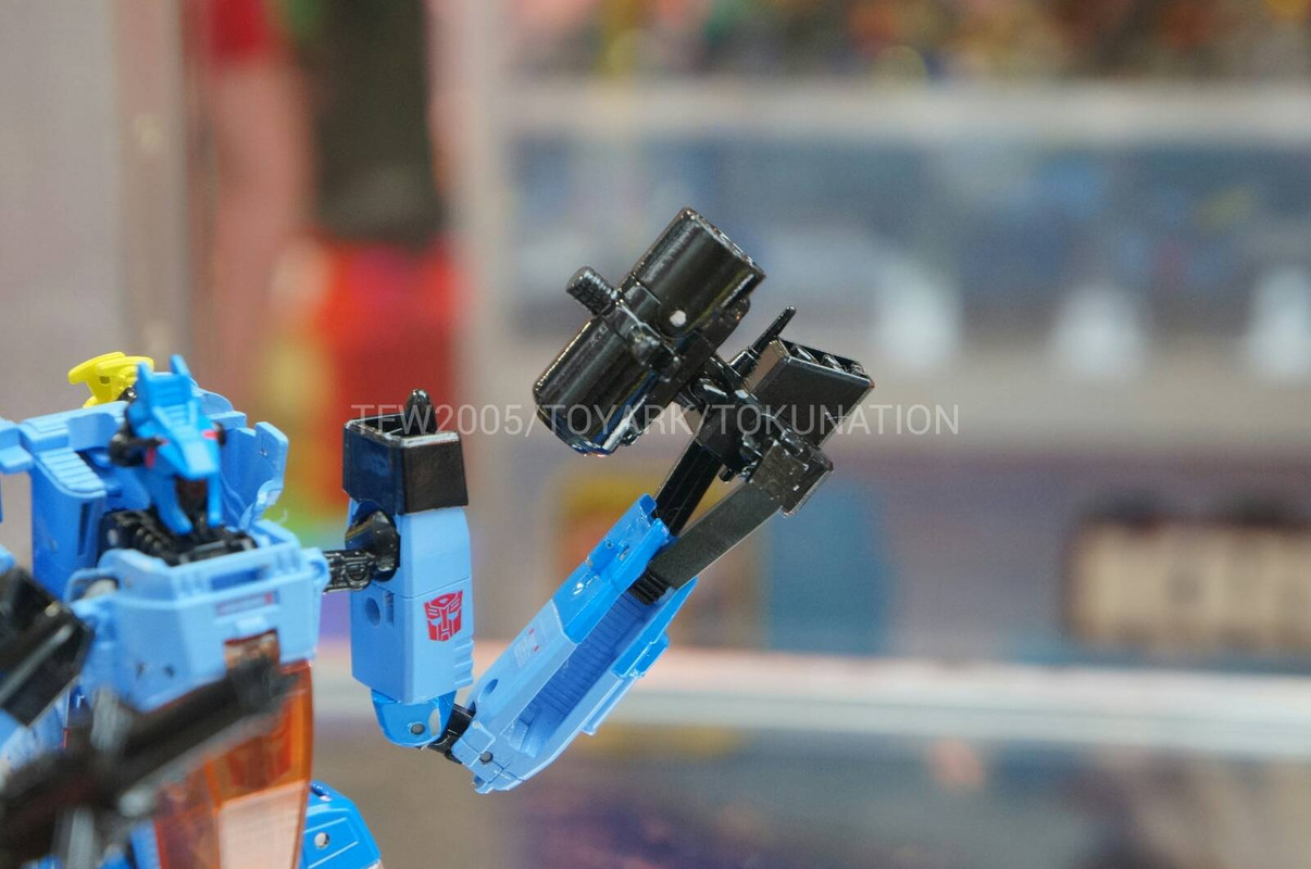 SDCC-2013-Transformers-Generations-018_137411021