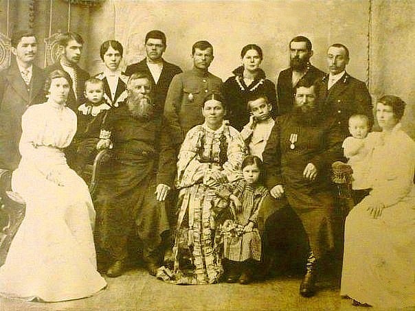 Семья Замореновых. Уральск.