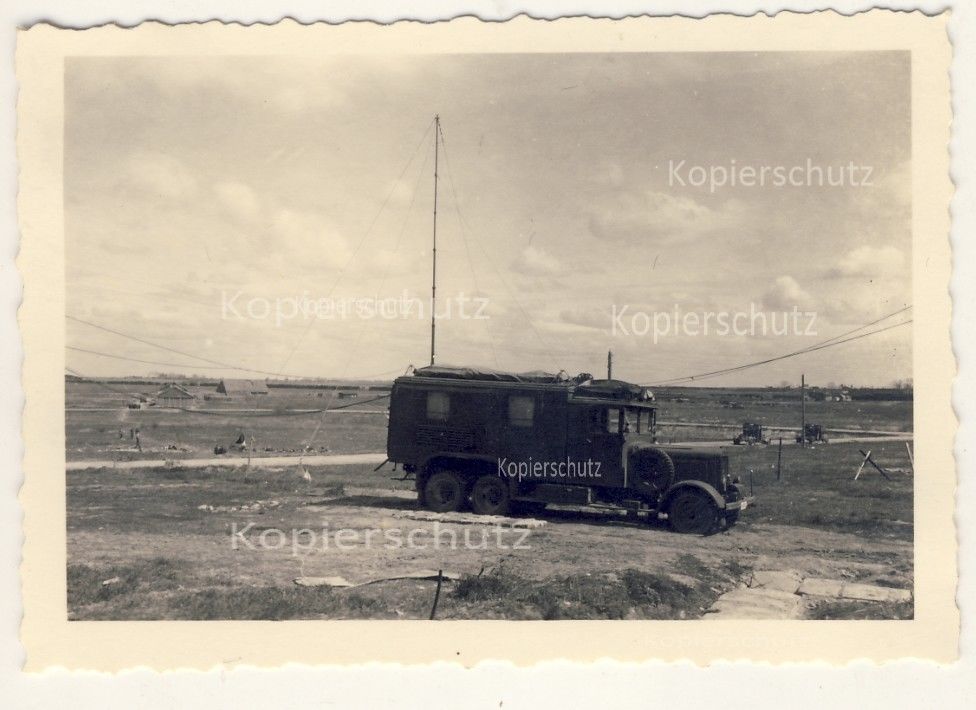 org. Foto Russland Ostrow О́стров b Pskow Kfz Na