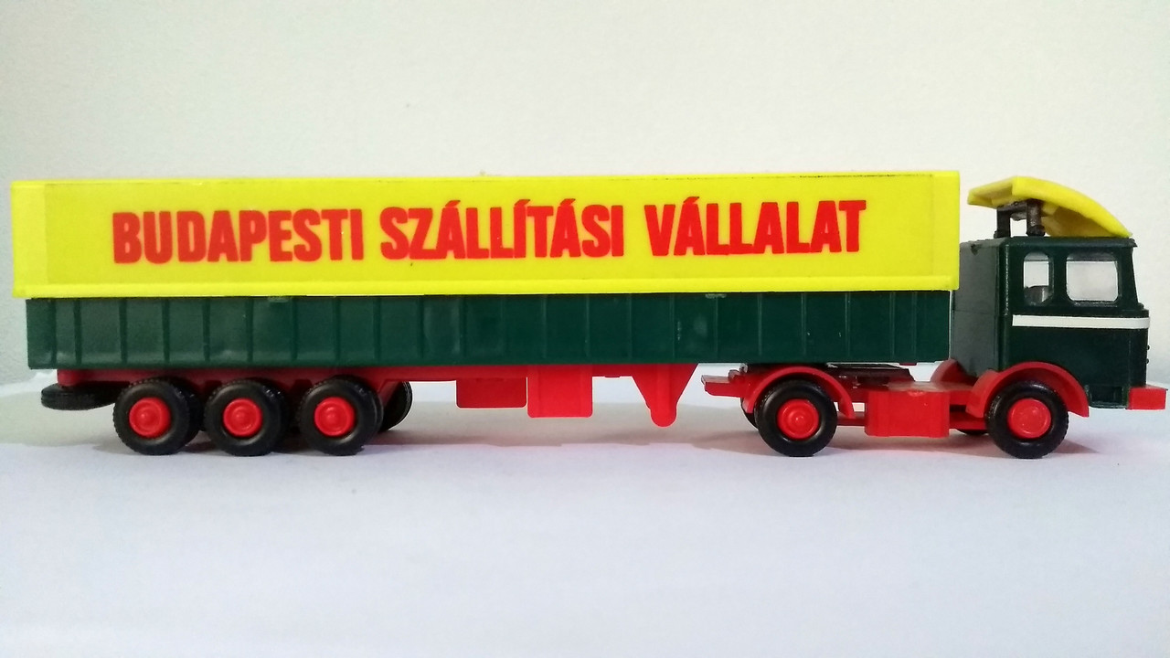 Mach (2298)