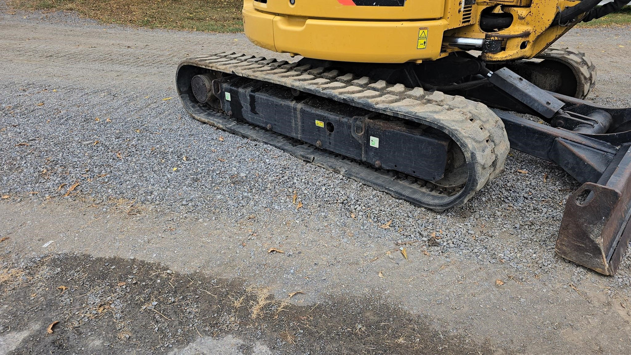 Vehicle thumbnail 12