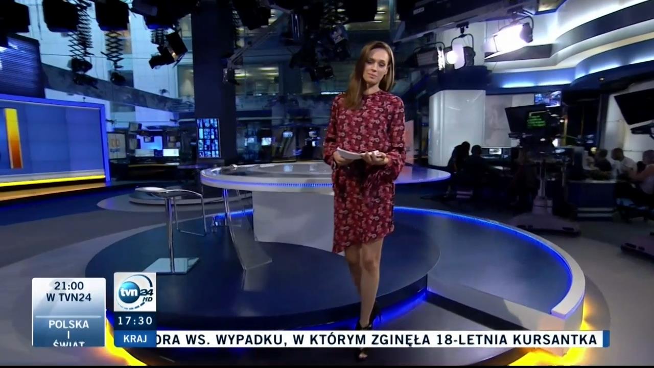 V0323_20180827_172453.mp4_snapshot_00.23_[2018.08.27_19.07.00]