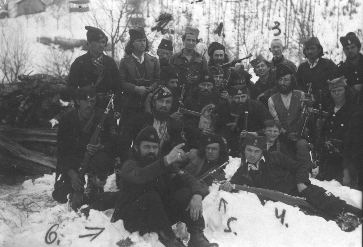 slika 128-132 copy 2, Racic, grupna