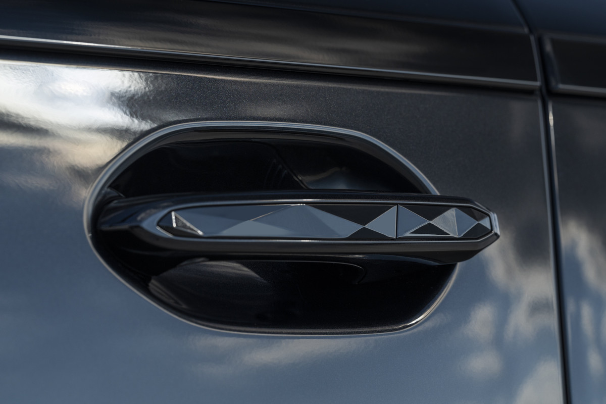 P90478691_highRes_the-first-ever-bmw-x