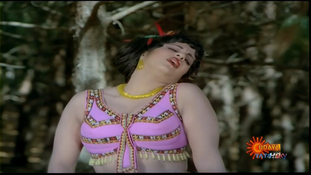 Jayamalini Hot Jungle Song~HDTV.mp4_20201024_123119.678