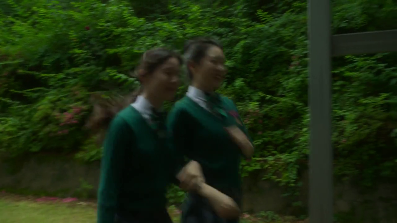 All.Of.Us.Are.Dead.S01E01.720p.WEBRip.ITA.KOR.DDP5.1.Multisub.x264-BlackBit[screenshot 3]